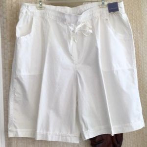 Laura Scott white shorts